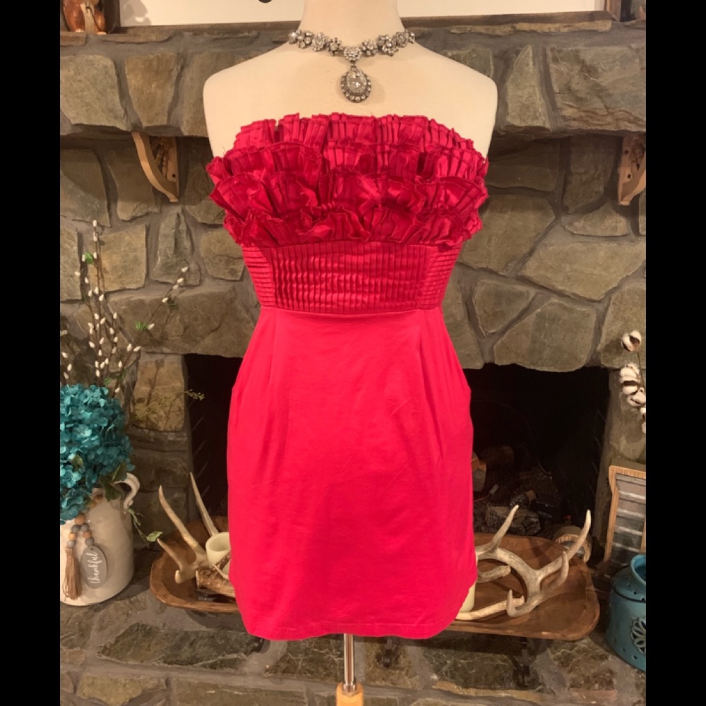 💕Dejavu hot pink party dress.💕
